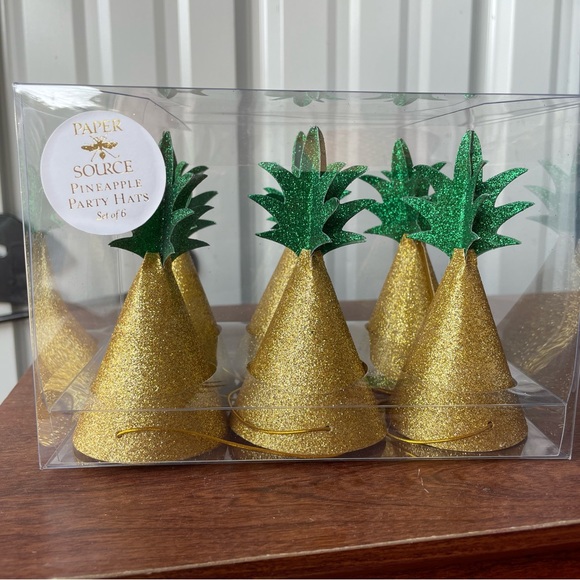 Mini Pineapple Party hats - Picture 3 of 3